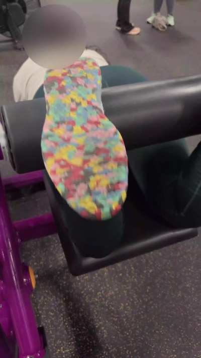 She put those leggings on and ruined my concentration instantly