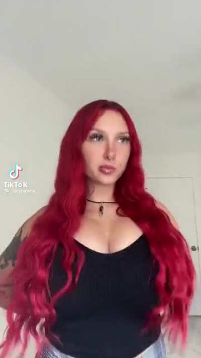 _skylarvox_