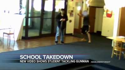 Student tackles shooter as he reloads in school shooting
