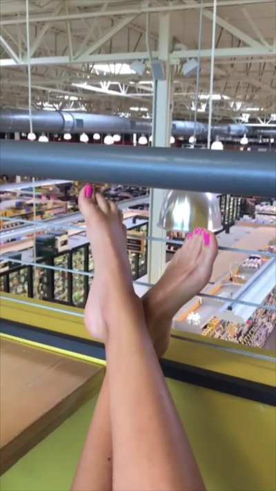 The super market got a show &hellip; I hope a 20 min vid wasn&rsquo;t too long 😜😘🤗