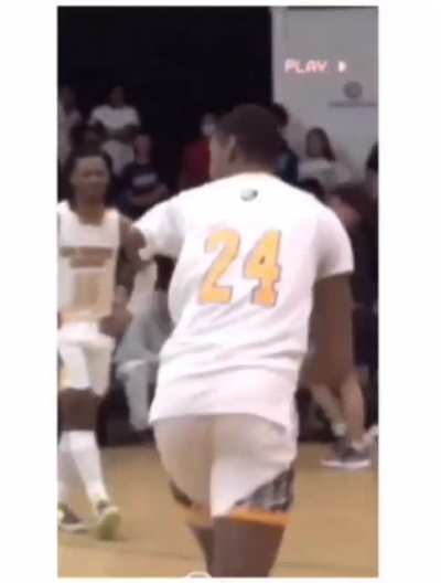 Basketball player with one arm silences the opposing crowd