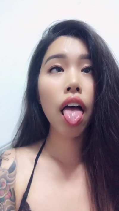 Ahegao but with moaning :)