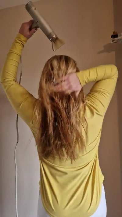 Wet blonde hair