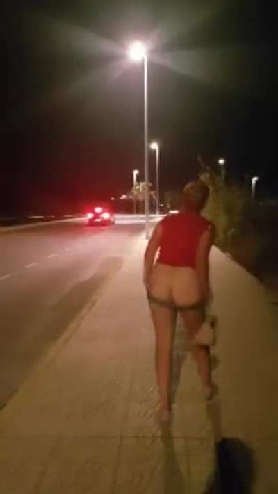 A little bit drunk, thought it would be fun to flash cars on my walk home!