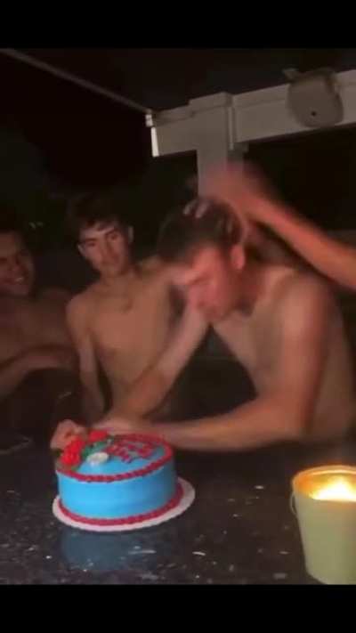 WCGW trying to throw a cake
