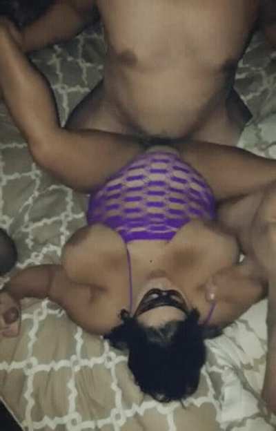 MILF pussy &amp;gt; Other pussy 💯 Happy "MILF Monday," fellas! 😽 Ever fucked a THICC MILF? 🙋🏻&zwj;♀️ I enjoy getting nailed by strangers while my Cuckold-Husband watches and records! 🫣