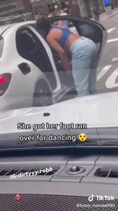 Nah she tweakin&rsquo;