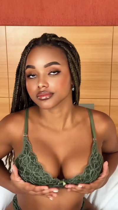 Rate this ebony face 1-10&hellip; be honest, would you let her sit on it?