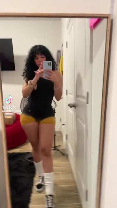 Wait until she turns around...