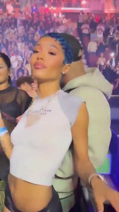 so sexy😩
