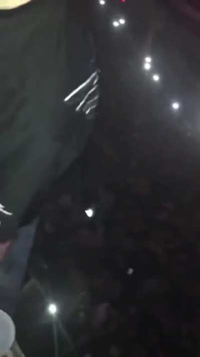 Travis Scott Concert - Tells Fan To Jump From Balcony
