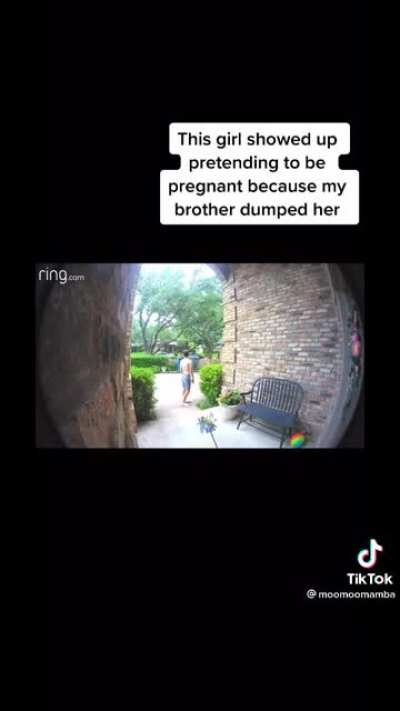 Crazy ex lies about being pregnant and shows up at her ex bf's house