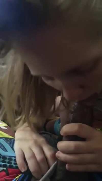 Cutie sucks bbc