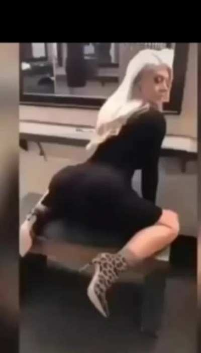 Alexa bliss twerking