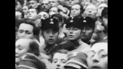 Waffen SS ve Wehrmacht tarafından sıkça söylenilen Alman Askeri Marşı Sieg Heil Viktoria ( çeviri bana ait ,kötü olmuş olabilir kusura bakmayın)