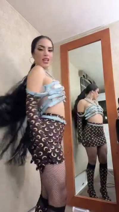 😍