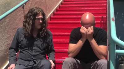 "Weird Al" Yankovic helps a distressed man