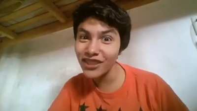 When haces tus momos...