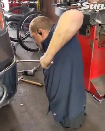 Double amputee mechanic