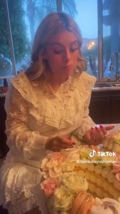 cum cake 🎇