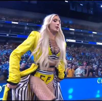 Charlotte Flair 