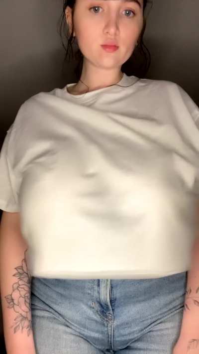 I hope redditors are into tall girls with big boobs