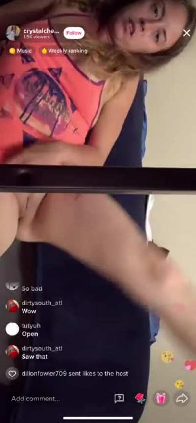 Happened to stumble on this live, think her name was crystalchelsey