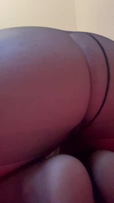 Can i sit on yr face