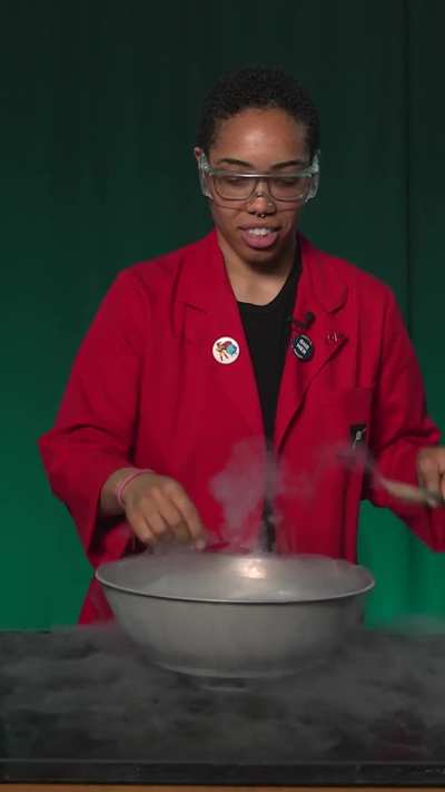 Freezing Carbon Dioxide with Liquid Nitrogen