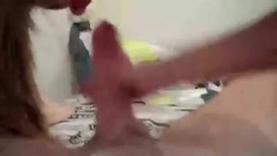 Made his dick disappeared when he give her a throatpie