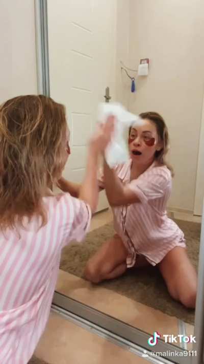 Don&rsquo;t be strict) my first mirror TikTok