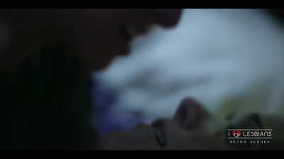 Retro Scenes: Amy Landecker & Melora Hardin - 
