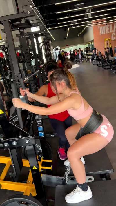 Mel Maia