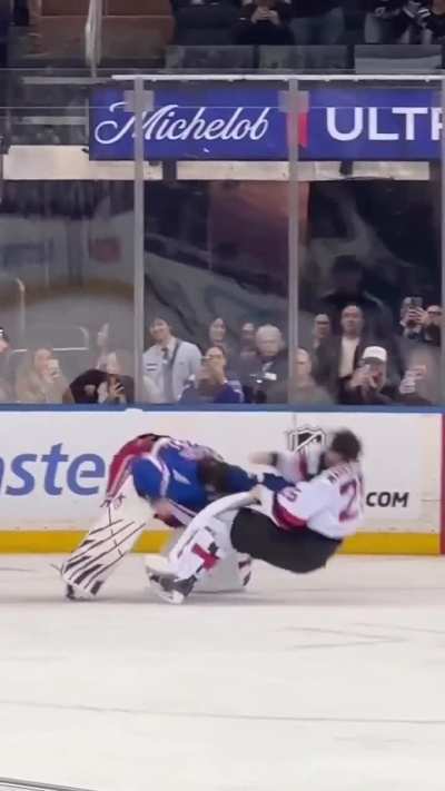 Another angle of Shesterkin and Markströms fight credit SpittinChiclets