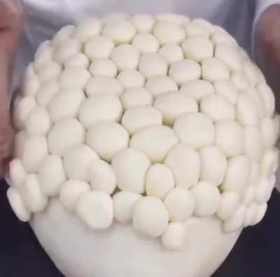 the fondant balls ) :