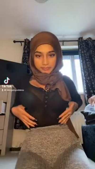 I&rsquo;ve never uploaded a naughty tik tok to Reddit before!!! I hope you guys enjoy 🥰💕