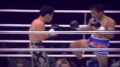 Chamuakpet Hapalang Highlights, Knees and Takedowns