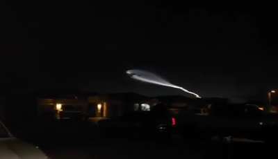 The southern sky over Arizona -- I don't know what it actually is but this appeared tonight. Quite a sight!