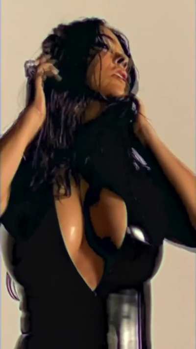 Let&rsquo;s stroke our cocks for Salma Hayek