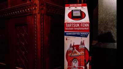 Az Omnissi&aacute;s m&aacute;r a magyar templomokban is megmutatkozik