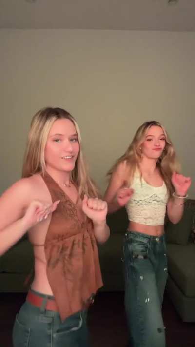 Maria&rsquo;s TikTok Dancing with Jayden 