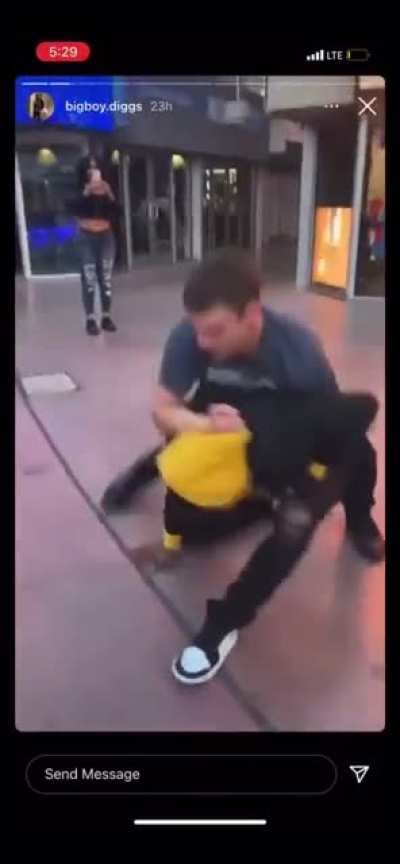 😭😭