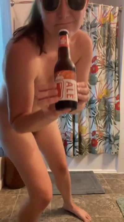 After a few days back to work, I am ready for a beverage&hellip; One of my favorites from Whole Hog: Pumpkin Ale. Back in season baby 