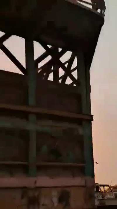 New footage showing the first moments of the air strikes on Yemen&rsquo;s hodeidah port