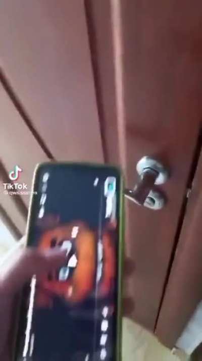 🤦🏾&zwj;♂️