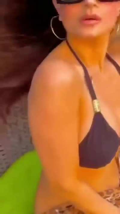 Ameesha Patel 