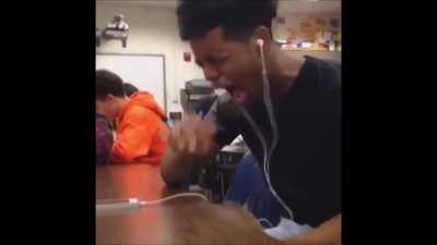 Me listening to ZzZ