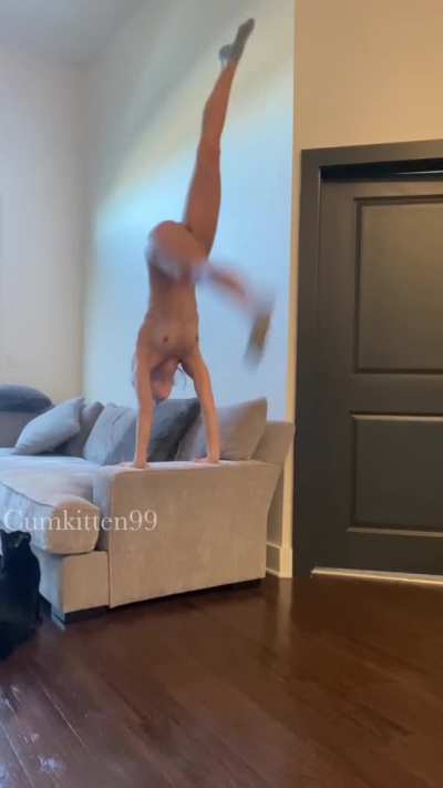 Once a gymnast, always a gymnast 😝