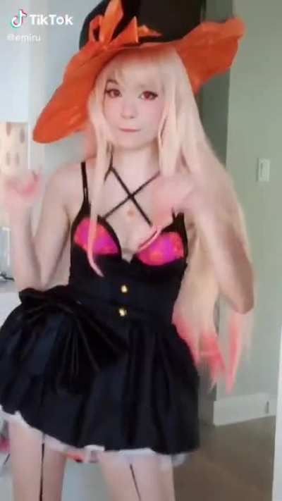 Emi 🎃&hearts;️