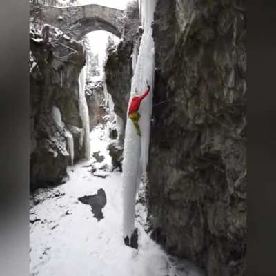 Ice climber saved by his equipment
